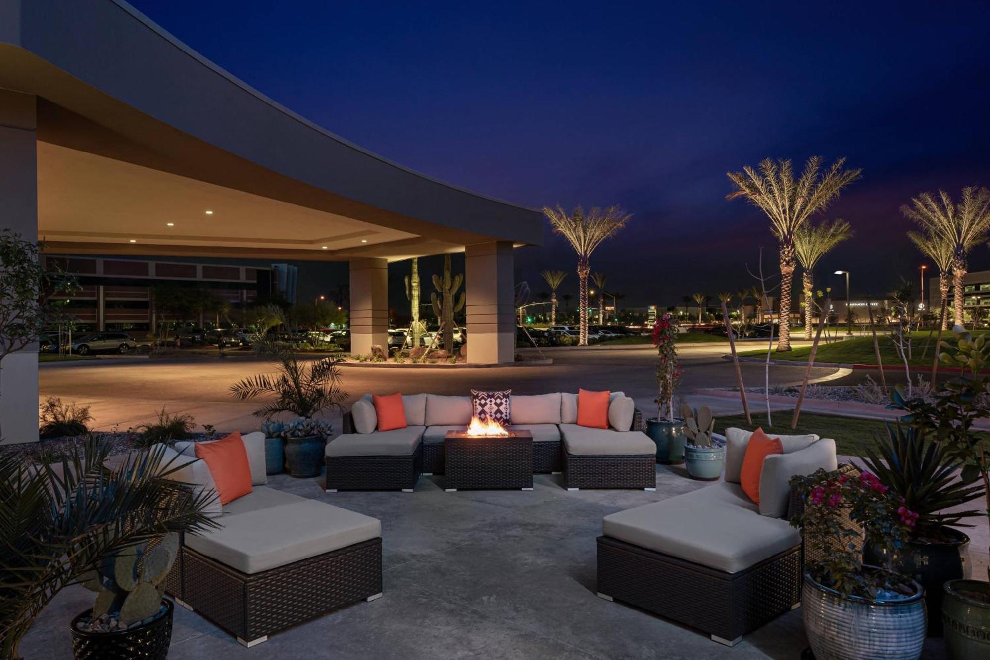 Marriott Phoenix צ'נדלר מראה חיצוני תמונה